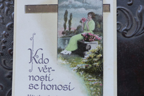 Kdo věrností se honosí...stará pohlednice