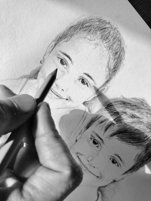 Portrét sourozenců, kamarádů dle Vaší fotografie