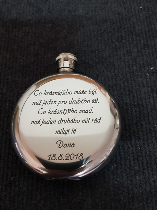 Nerezová placatka s gravírováním