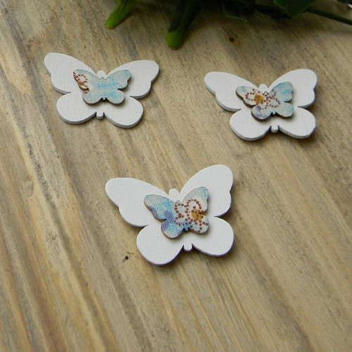 Dřevěný výřez-motýlek /4cmx3cm/