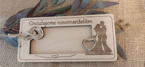 Svatební dřevěná obálka na bankovky