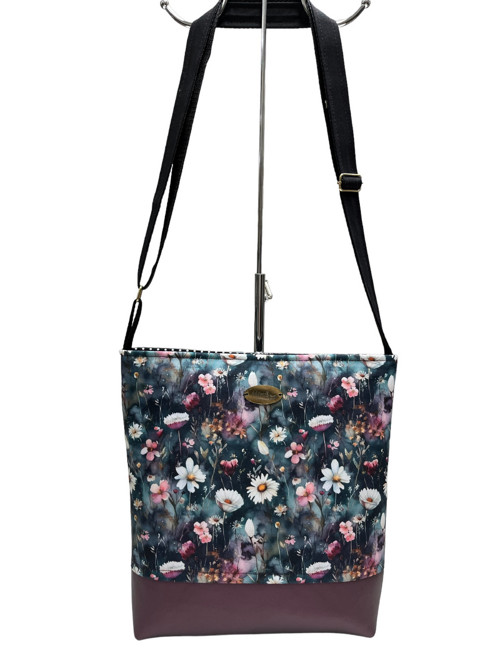 Crossbody - louka