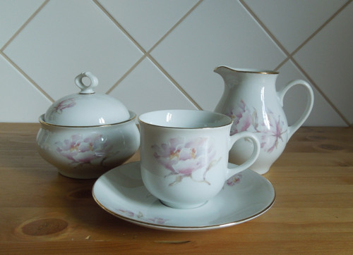 Retro porcelánový servis