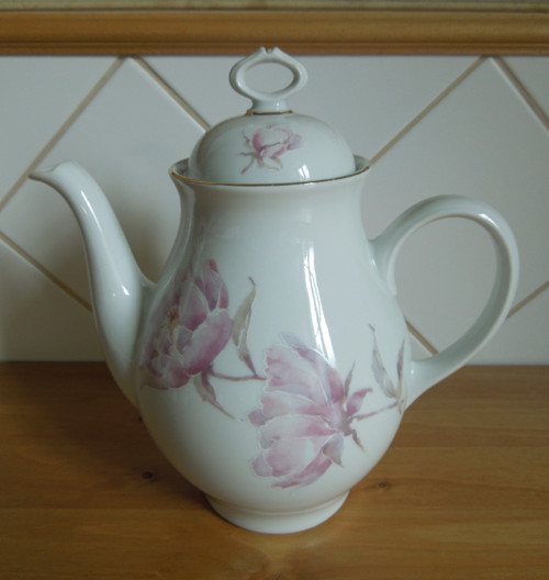 Retro porcelánová konvice