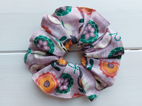 Gumička do vlasů - scrunchie