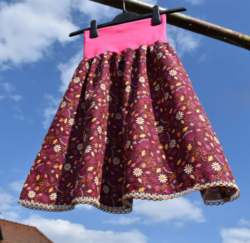 Sukně "Kopretiny v bordó" — foto 1