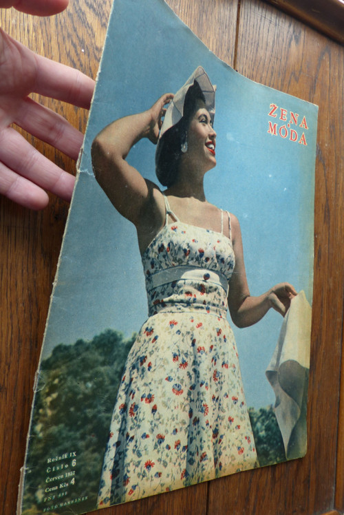 Časopis Žena a móda, číslo 6/1957