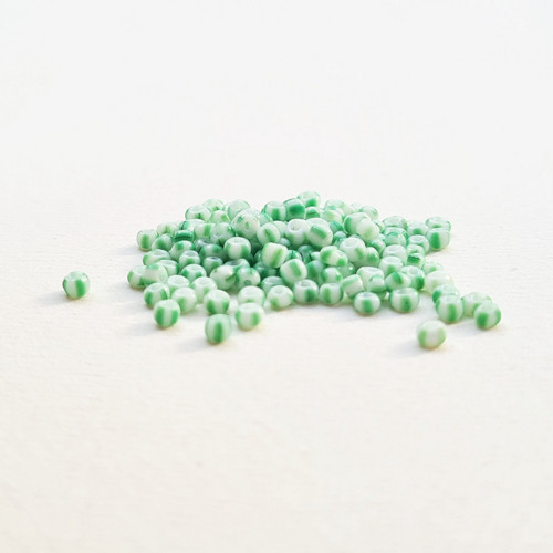 Skleněný rokajl bílozelený 2 mm VELKÉ BALENÍ 180g
