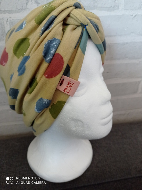 Čepice nebo turban? s bublinkami — foto 1
