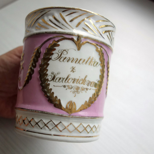Starožitný porcelánový hrnek