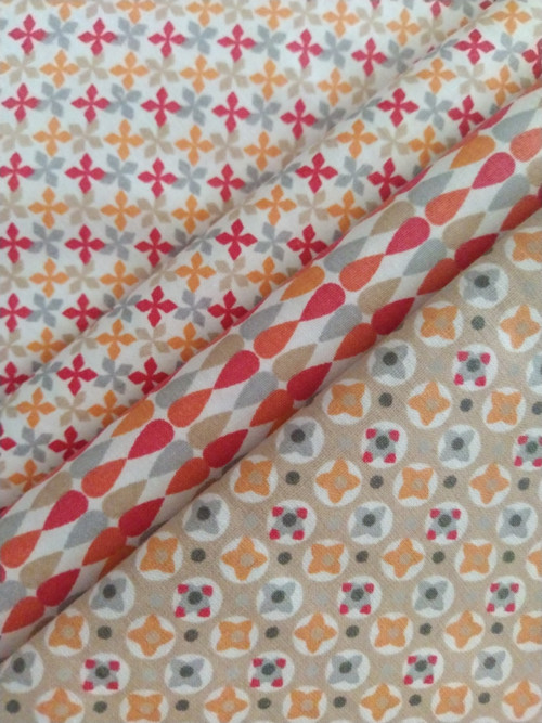 Balíček 3 látek "Oranžová geometrie"