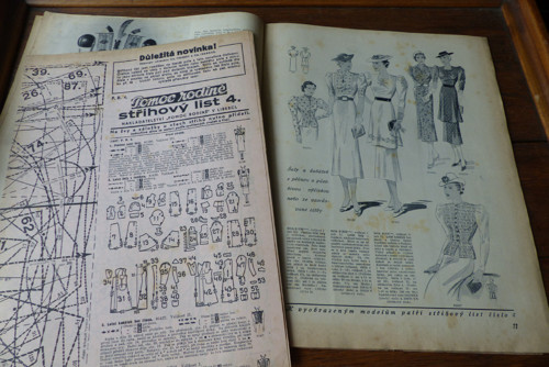 Pomoc rodině...časopis 4/1937, móda, střihy!