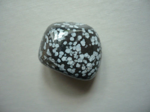 Troml. kámen - obsidián vločkový 26 mm, č.25f