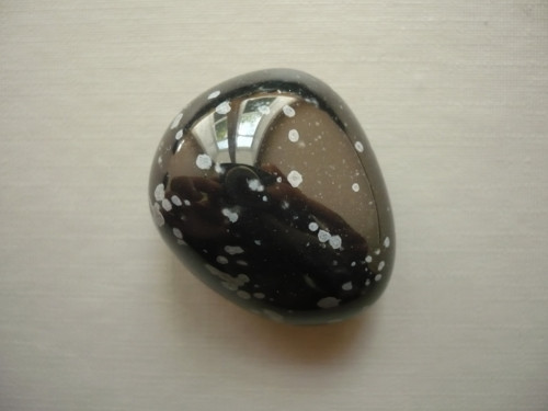 Troml. kámen - obsidián vločkový 28 mm, č.46f