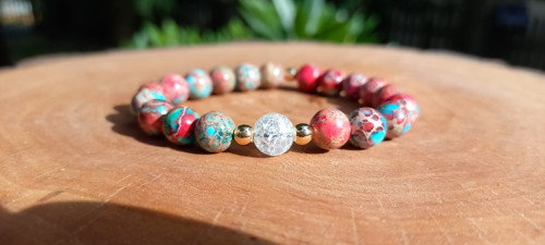 Imperial red-blue jasper s křišťálem a hematitem