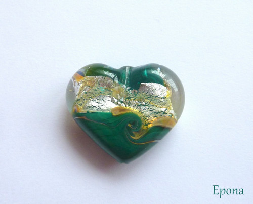Vinutka CCCXXXIV - 27 x 23 mm (s plátkovým Ag)