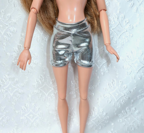 Šortky pro Barbie — foto 1
