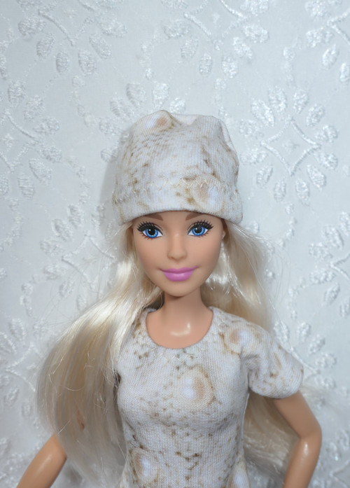 Čepice pro Barbie — foto 1