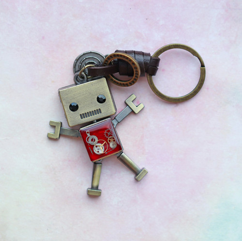 Robot - klíčenka — foto 1