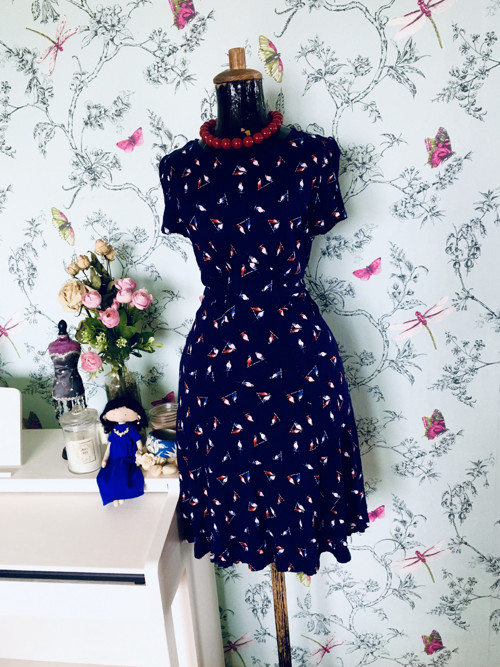 Šaty ptačí elegance — foto 1