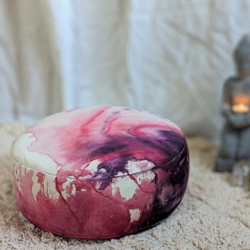 Velký ručně malovaný meditační polštář
