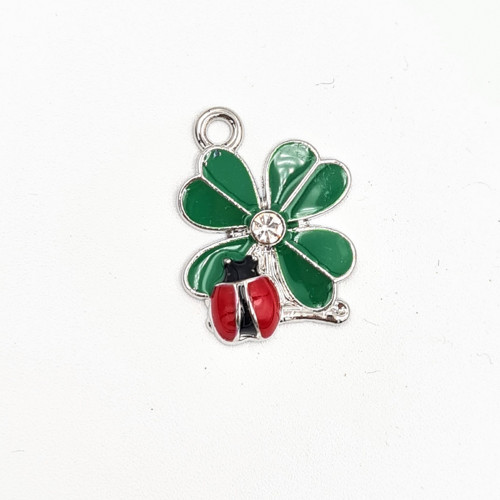 Zelený čtyřlístek s beruškou 20x20 mm, 5 ks