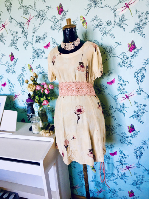 Šatky vintage s květy — foto 1