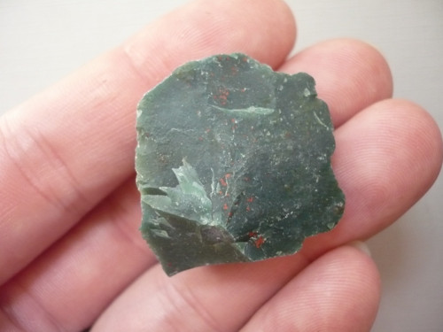 Surový - heliotrop 33 mm, č.6f