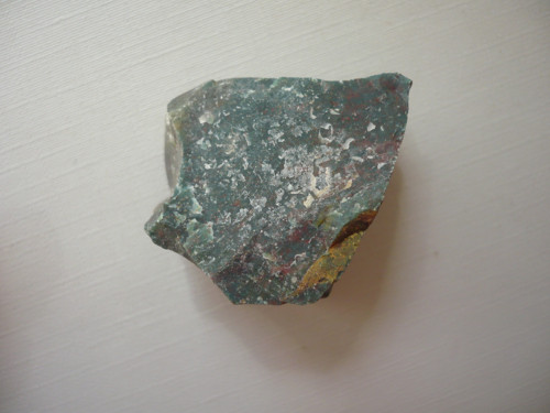 Surový - heliotrop 33 mm, č.33f