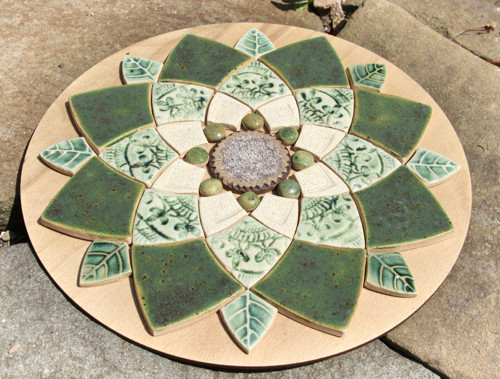 Mandala z keramických komponentů 53