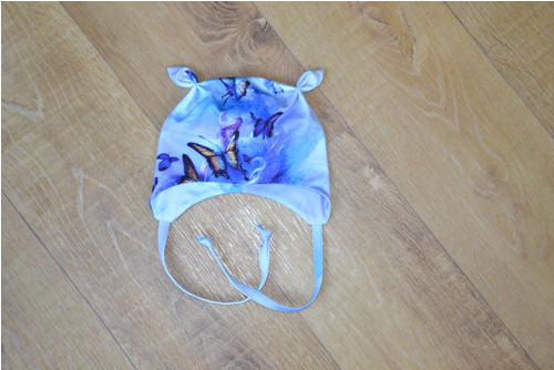 Ušanka na zavazování "motýlci" 39-43cm