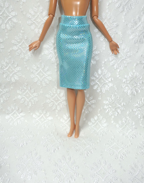 Barbie . natahovací sukně — foto 1