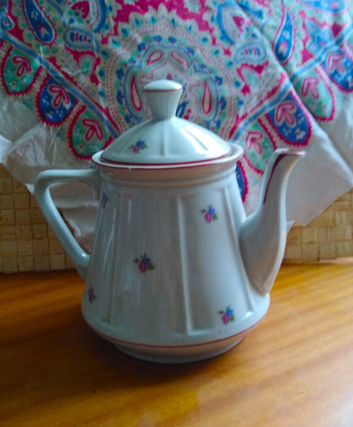 Porcelánová čajová konvice Eichwald — foto 1
