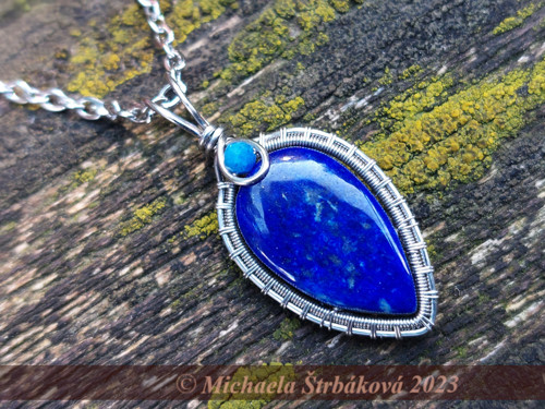 Přívěsek lapis lazuli (menší) + video