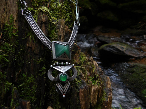 Totálně ornamentální totem... — foto 1