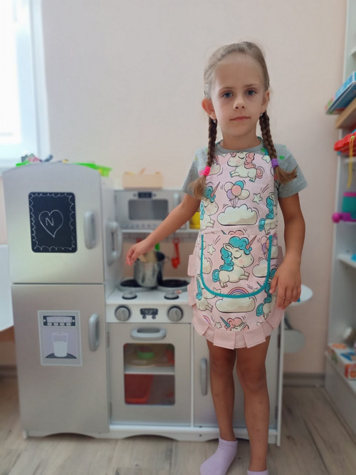 Zástěrka s jednorožci 3-5 let — foto 1