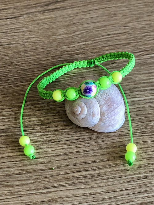 Letní Neonově Zelený Shamballa Náramek