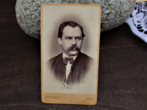 Pantáta Bezoušek - kabinetka