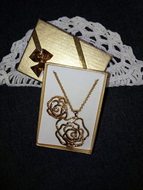 Souprava šperků "Golden rose"