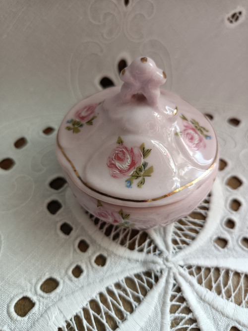Růžový porcelán — foto 1