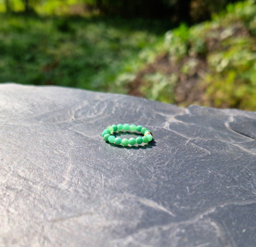 Přírodní chryzopras*broušený*0,3 cm*prsten