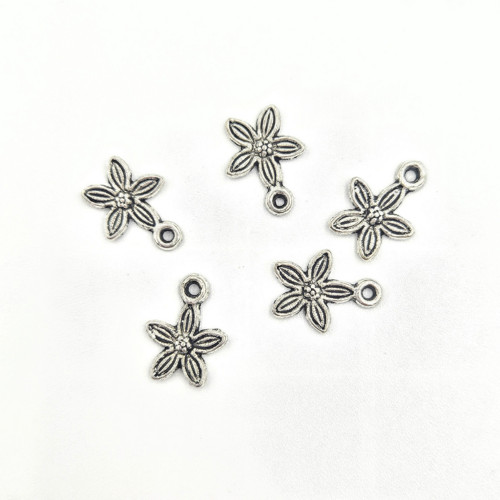 Malá kytička - pětilístek, 14x11 mm, 5 ks