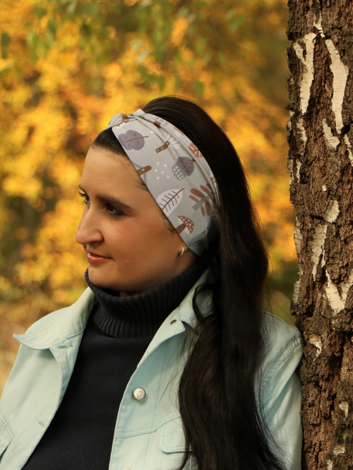 Prekrížená úpletová čelenka huby