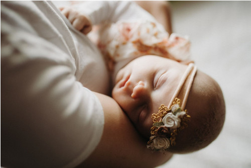 Newborn, čelenka s růžičkami v přírodních tónech