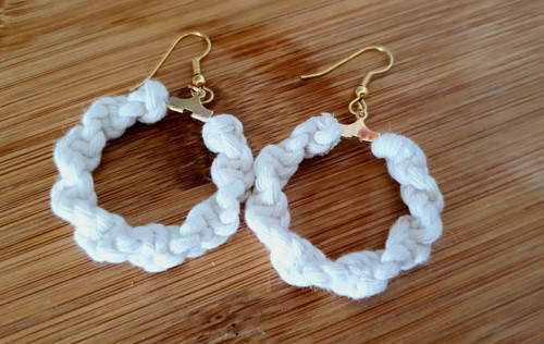 Kruhové macramé náušnice — foto 1