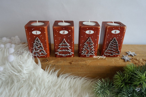 Dřevěné adventní svícny - hnědé se stromečky