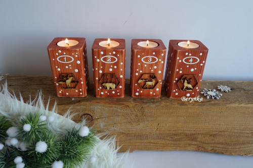 Dřevěné adventní svícny - hnědé myslivecké