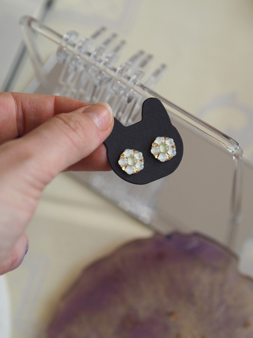 Květinové náušnice kytička
