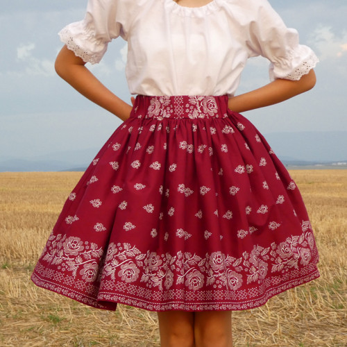 Sukýnka Bordúra Folk bordová pás kvety
