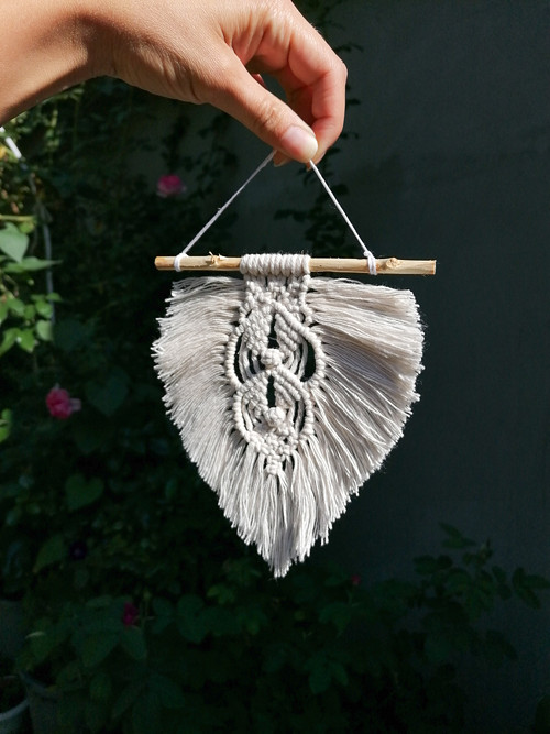 Mini macramé závěsná dekorace — foto 1